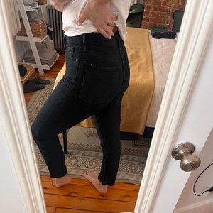 COPY - NWOT Everlane Original Cheeky Jean (27R) Washed Black
